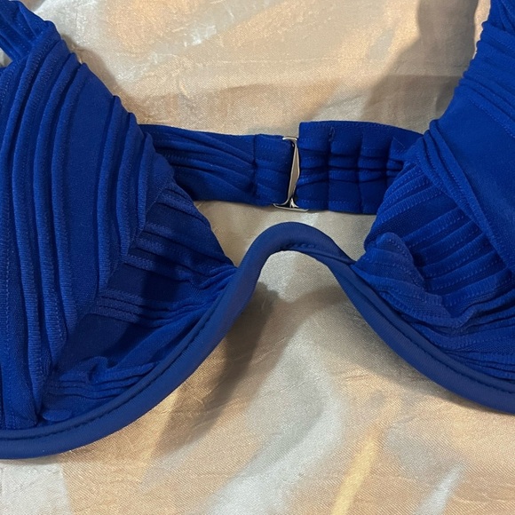 Zaful Blue Underwired Pleated Bikini Top - Picture 2 of 6